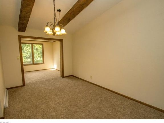 5th image of 9000 Pleasant View Dr