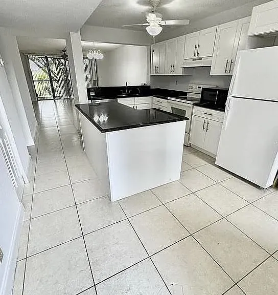 2911 SW 87th Ter #1607 — Photo 10