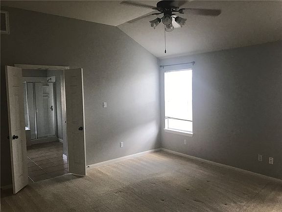 4th image of 117 Firwood S