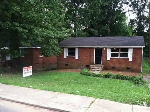 1st image of 1828 Finchley Dr