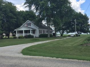 743 N 200 East Rd, Cerro Gordo, IL 61818