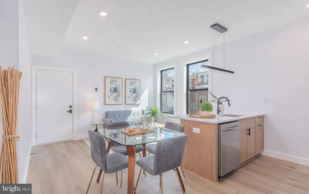 1 bed, 1.0 bath, 550 sqft, $1,950 — Photo 2
