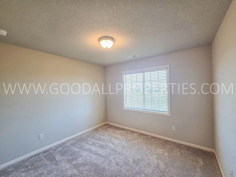 885 Northview Dr — Photo 11