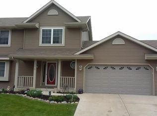 15516 67th St, Kenosha, WI 53142