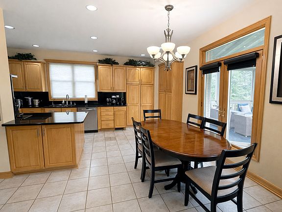 4th image of 840 Huntley Woods Dr