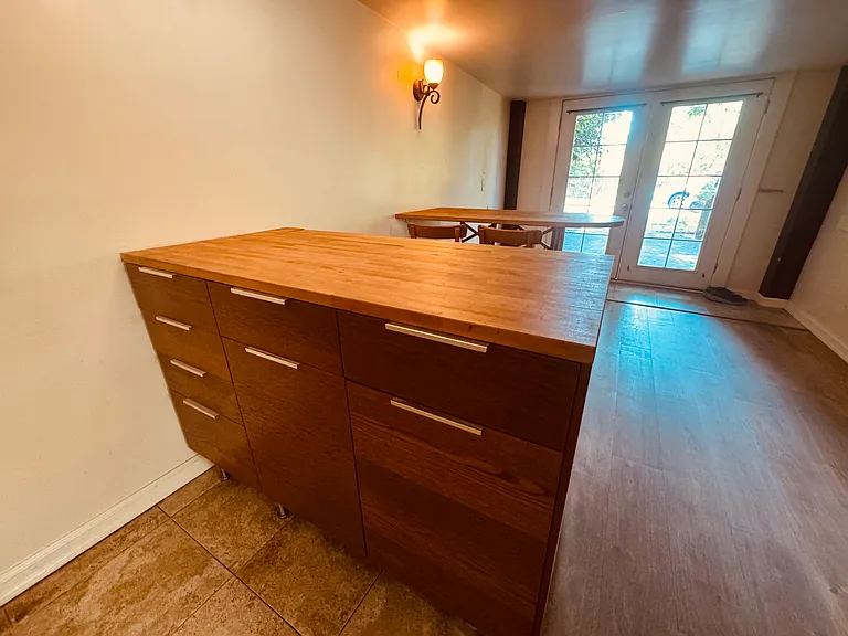2413 SE Taggart St #BASEMENT — Photo 6