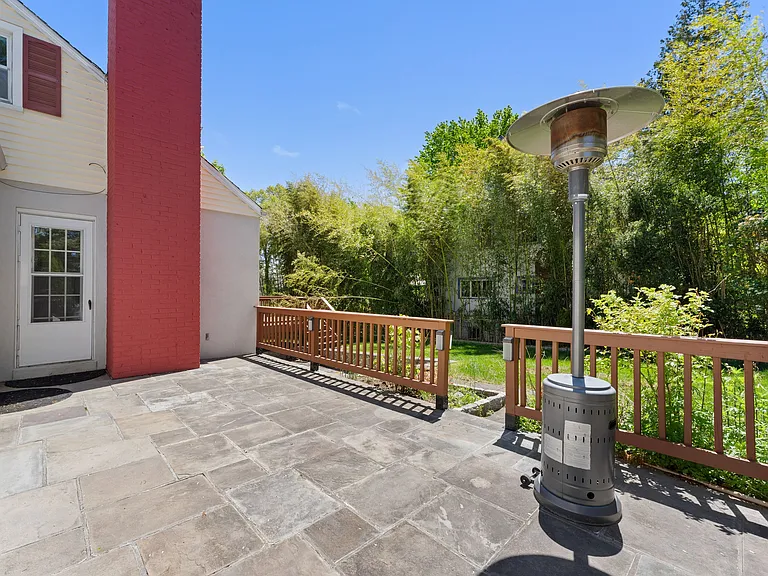 128 Moorland Dr — Photo 19