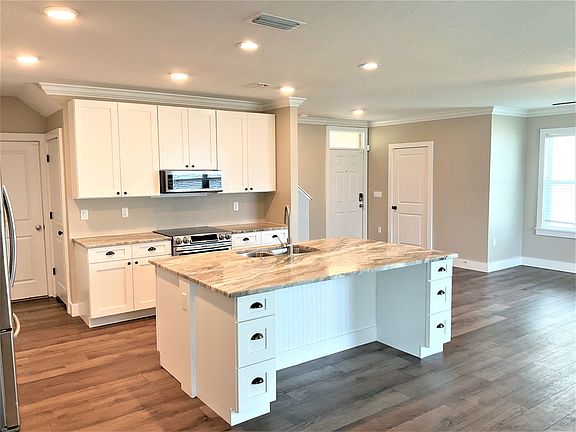 3rd image of 5961 Briar Rose Way