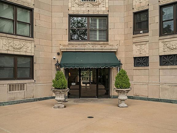 2nd image of 410 N Newstead Ave APT 15W