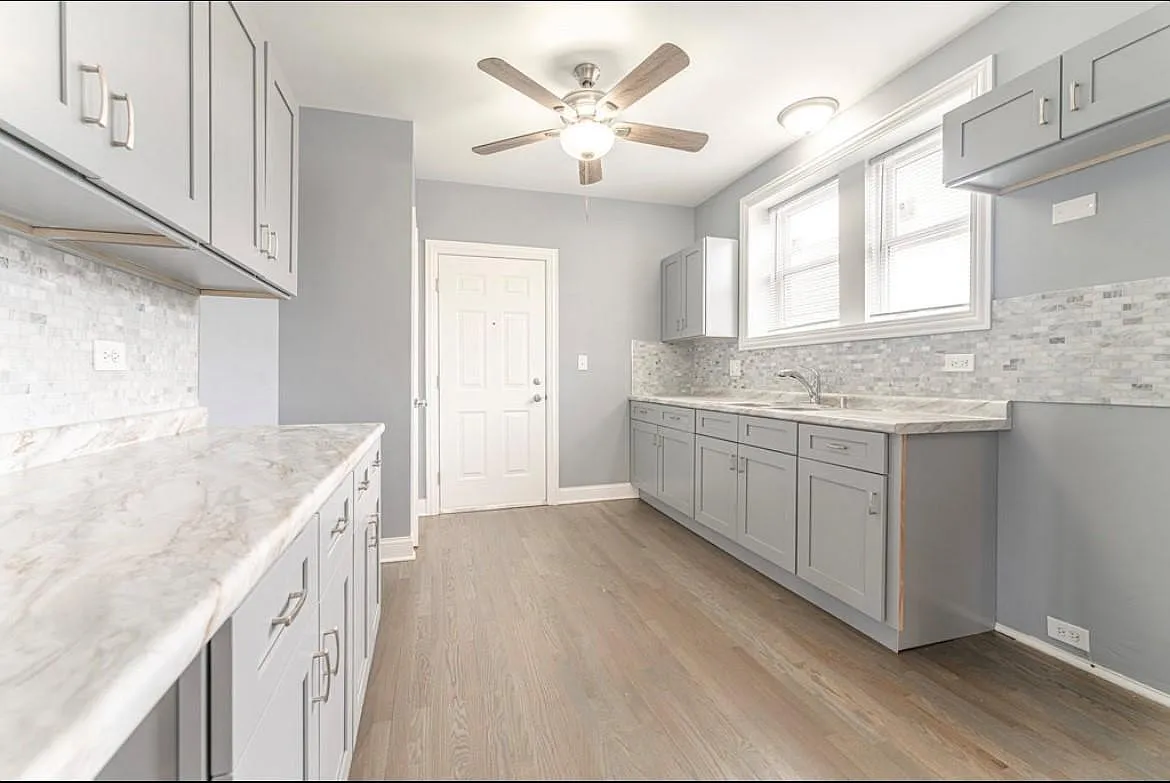 2 bed, 1317 sqft, $1,750 — Photo 3