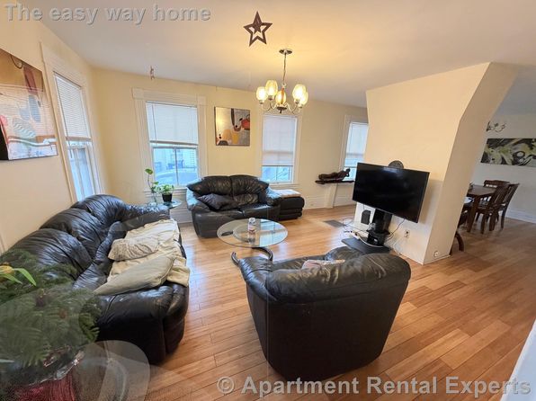4 Saint Mary Rd
