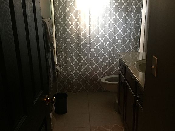 4th image of 680 Cottonwood Dr