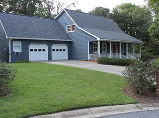 102 Oak Forest Ct, Warner Robins, GA 31088