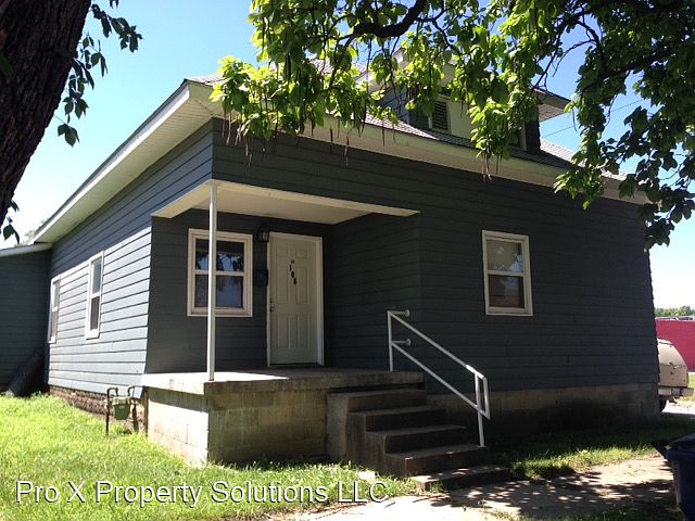 1st image of 106 E Euclid St