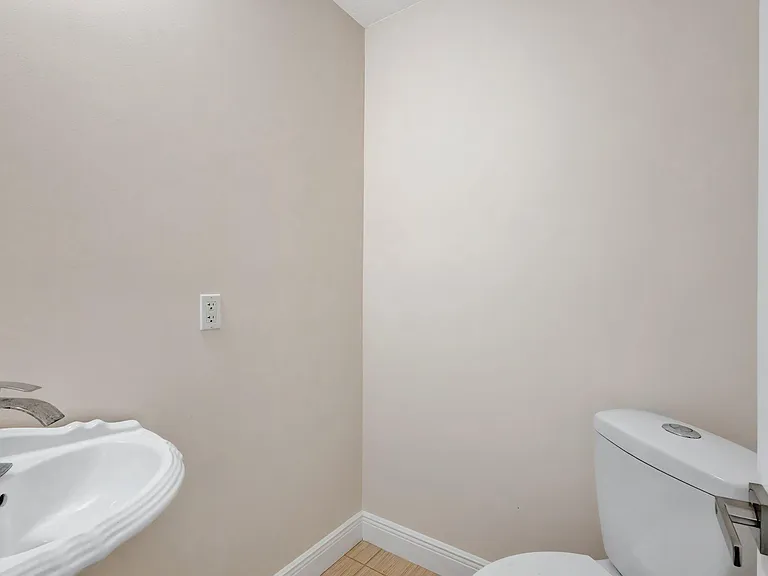 217 Marina Dr — Photo 27
