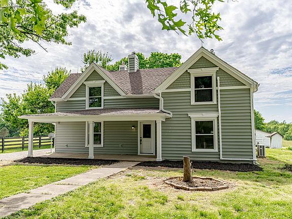 3rd image of 2683 Waddy Rd