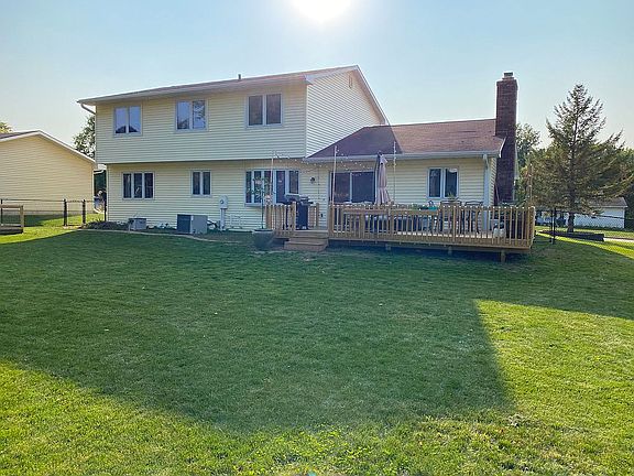 2nd image of 122 Damascus Dr