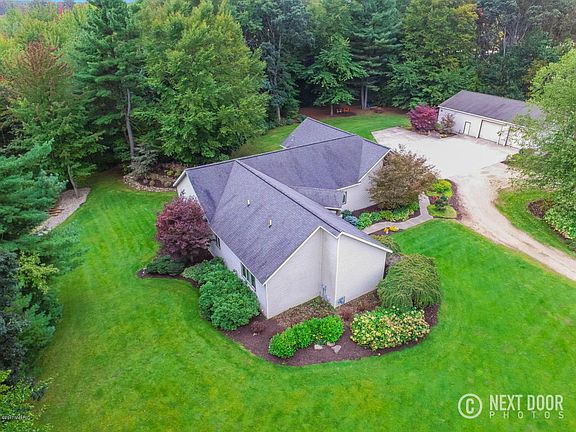 2nd image of 11453 Fox Hollow Dr
