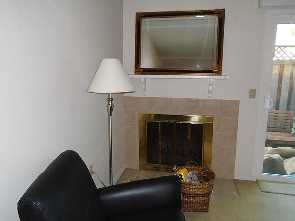 4th image of 409 North St APT C