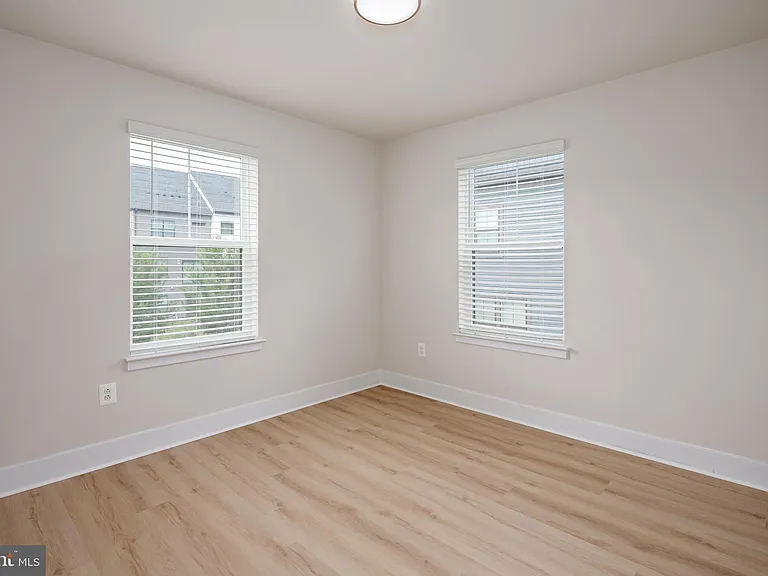 7936 Yeocomico Ln — Photo 32