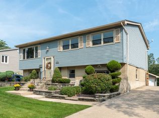 16357 Olcott Ave, Tinley Park, IL