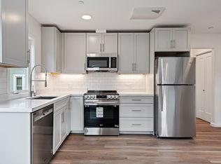 1012 Chester St #6, Oakland, CA 94607