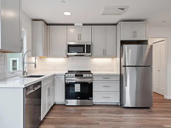 1012 Chester St #6, Oakland, CA 94607
