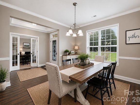 4th image of 516 Copley Dr
