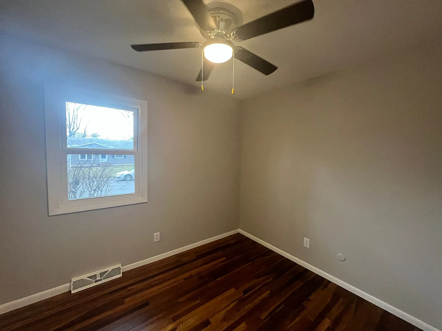 Coming Soon! 3 Bedroom Home!! — Photo 3