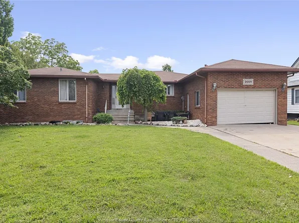 2059 Lesperance Rd, Tecumseh, ON N8N 1Y6