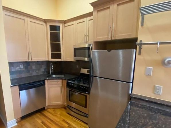 206 Washington Sq #2A