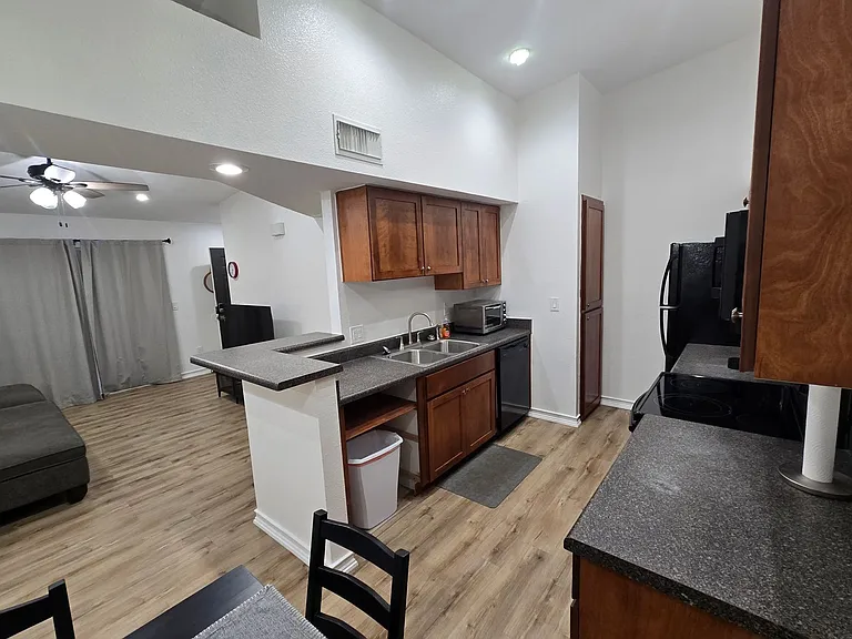1385 W University Ave #10-279 — Photo 8