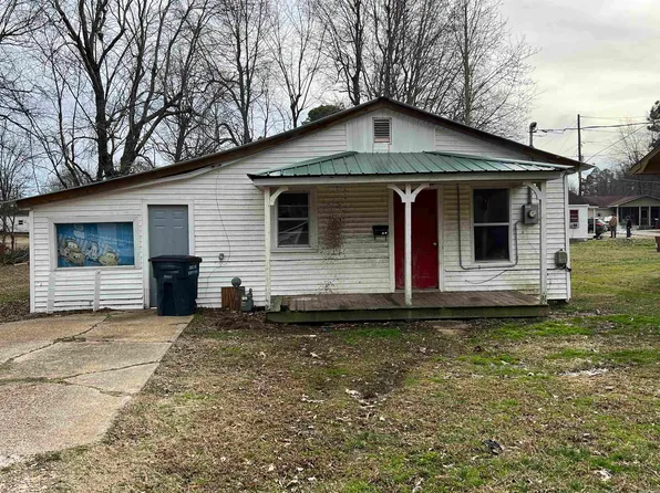 638 W Kay St, Piggott, AR 72454