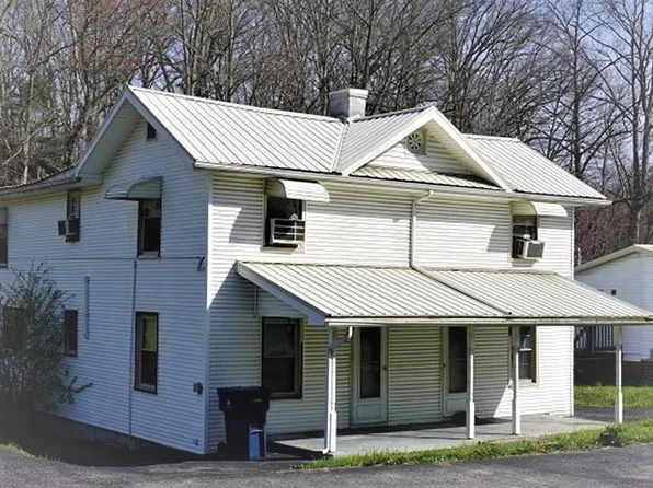 1323 N 25th St, Middlesboro, KY 40965