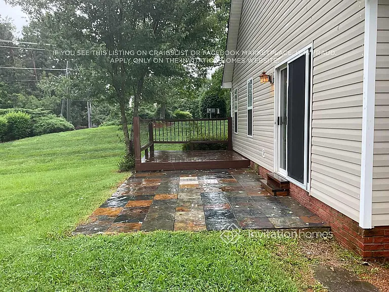915 Jordans Pond Ln — Photo 14