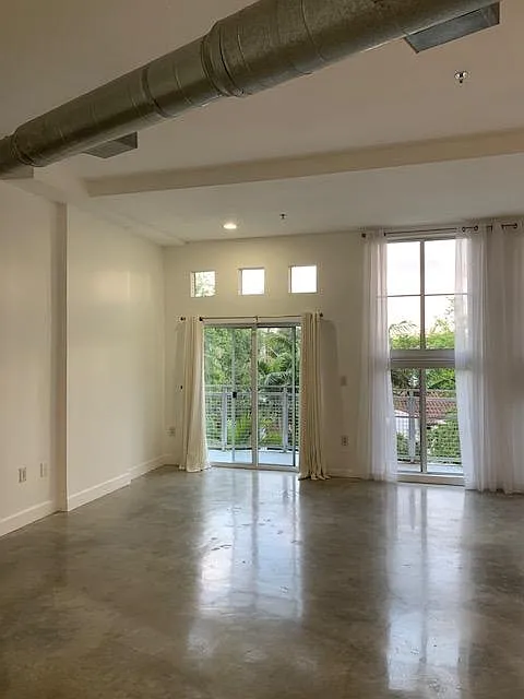 1 bed, 937 sqft, $2,800 — Photo 2