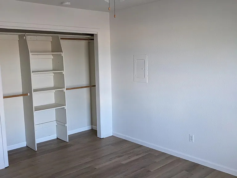 3324 Wesley Dr — Photo 38