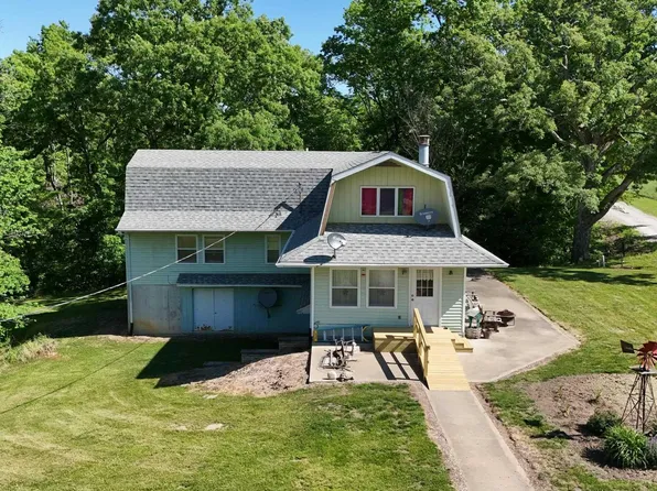 2317 Walker Ln, Keokuk, IA 52632