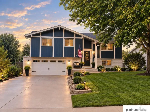 1154 Park St, Blair, NE 68008