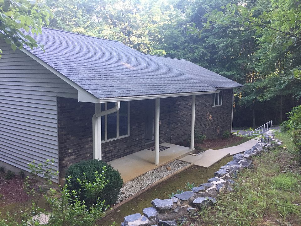 1st image of 18 Laurel Hill Dr