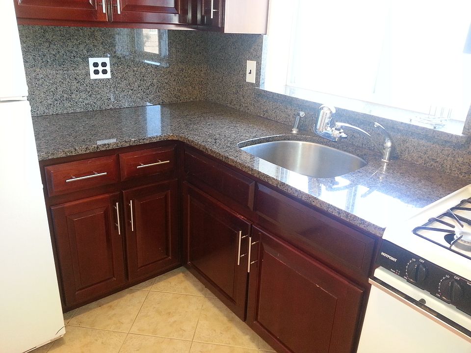 1st image of 545 17th St APT 3