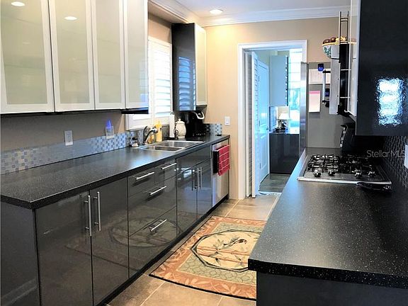 4th image of 1898 Shore Dr S APT 201