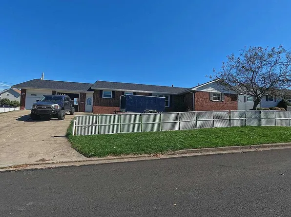 423 Pattison St, Saint Marys, PA 15857