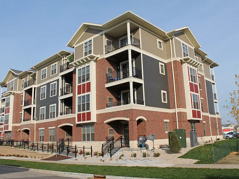 Waldorf Midtown — Photo 14