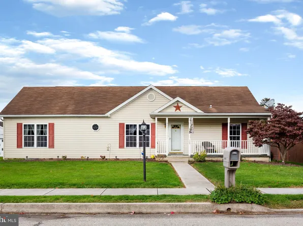 703 Hartman Ave, Hanover, PA 17331