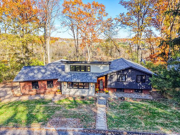 4th image of 333 Riverview Dr