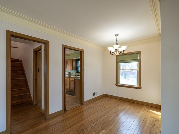 4th image of 1221 W 142nd St