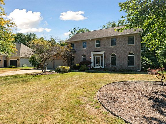 2nd image of 6290 Redington Ct SE