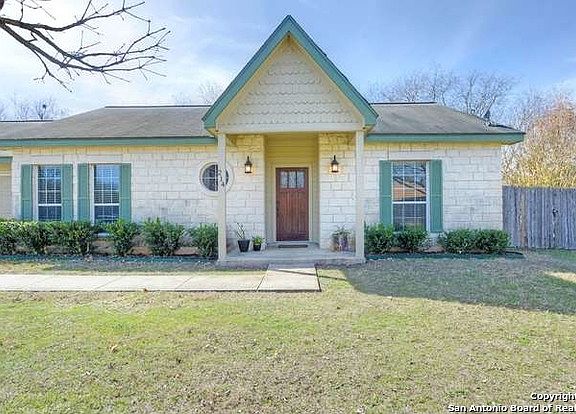 3rd image of 214 Cibolo Basin Dr