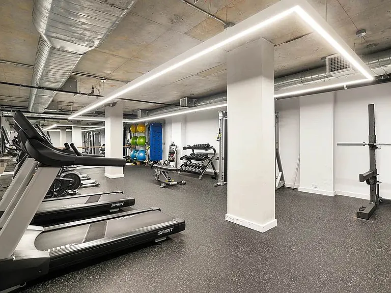 1510 Gates Ave #1101 — Photo 11